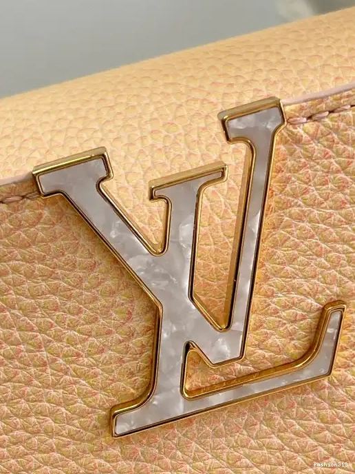 VUITTON LOUIS BB CAPUCINES 0325